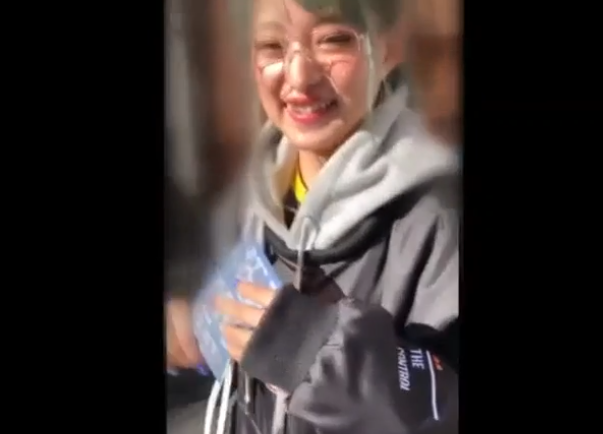 派手髪の令和最強の尻軽GALがラブホでおもちゃプレイ！淫らな痴女ギャルエロ動画