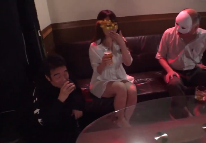 【乱交】アナル専門ハプバーでギャルたちが狂乱イキまくる変態エロ動画