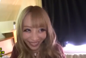 【暴走】脱力系ギャル と エロ動画みたいに盛り上がり無断中出しまで突っ走る危険展開