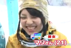 【鏡灼】彼氏が待つ外で巨乳ギャルがミラー号で快楽に溺れるエロ動画