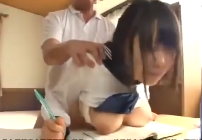 【胸辱】制服JKのむっちり胸を家庭教師が玩具のように扱いザーメン塗れにするギャル と エロ動画