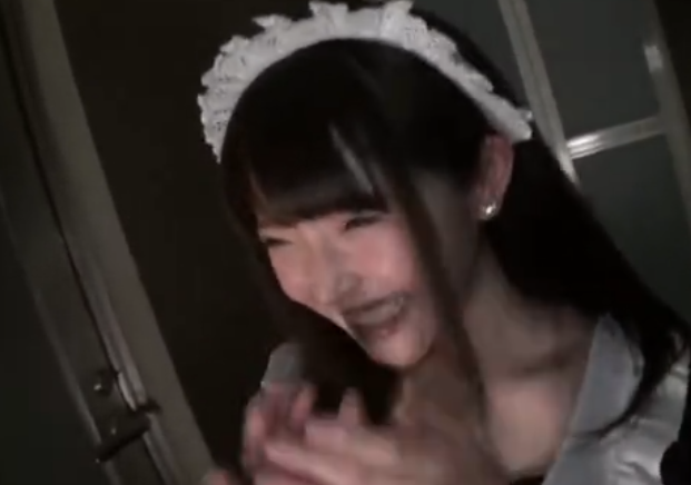 【出張メイド】メイドコス現役JKに裏オプ膣内射精ハメ撮りエロ動画