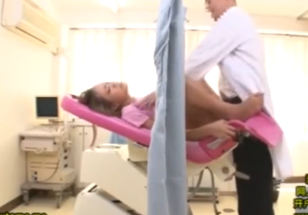 【巨乳ギャルママ産婦人科レイプ】巨乳ギャルママが産婦人科医にレイプチンポ挿入絶叫エロ動画！